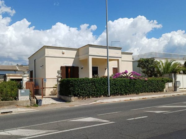 casa indipendente in vendita a Santa Marinella in zona Santa Severa