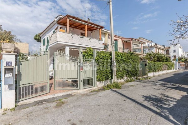 appartamento in vendita a Santa Marinella in zona Santa Severa