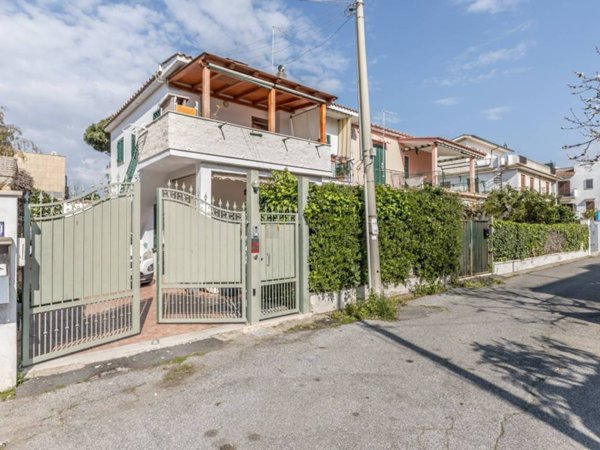 appartamento in vendita a Santa Marinella in zona Santa Severa