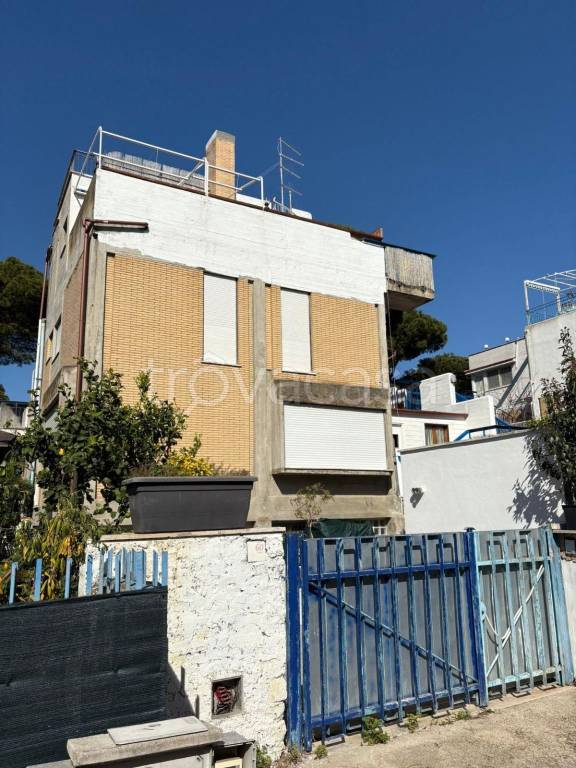 appartamento in vendita a Santa Marinella in zona Santa Severa