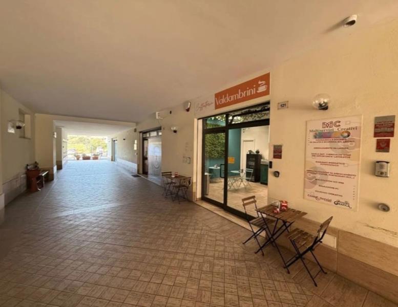 negozio in vendita a Santa Marinella