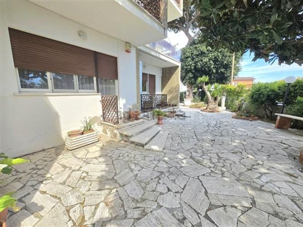 appartamento in vendita a Santa Marinella
