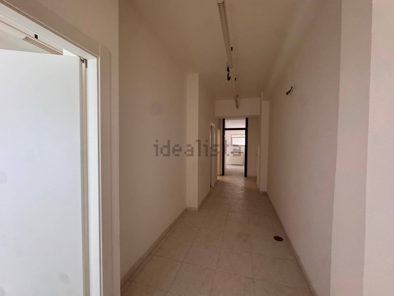 locale commerciale in vendita a Santa Marinella in zona Santa Severa