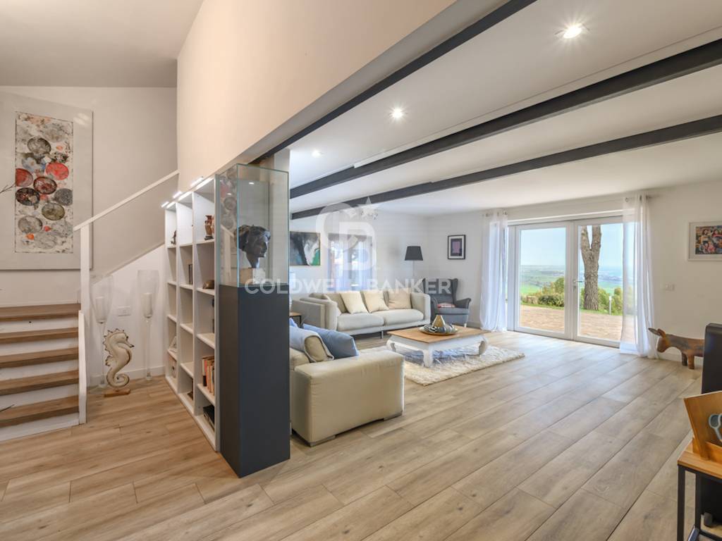 casa indipendente in vendita a Santa Marinella