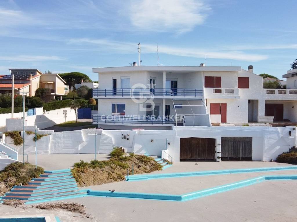 casa indipendente in vendita a Santa Marinella