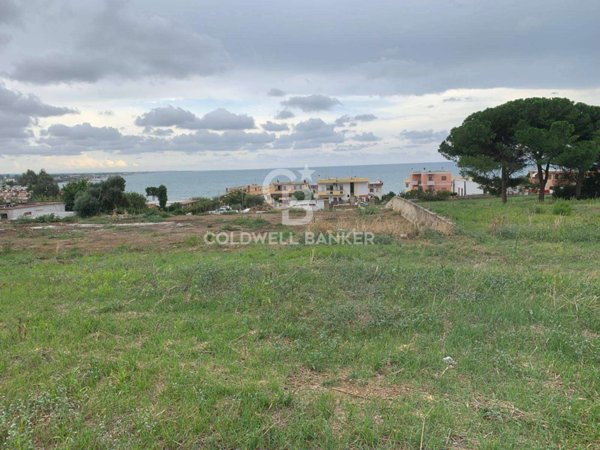 terreno in vendita a Santa Marinella