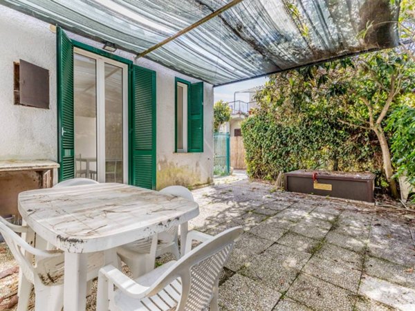 casa indipendente in vendita a Santa Marinella in zona Santa Severa