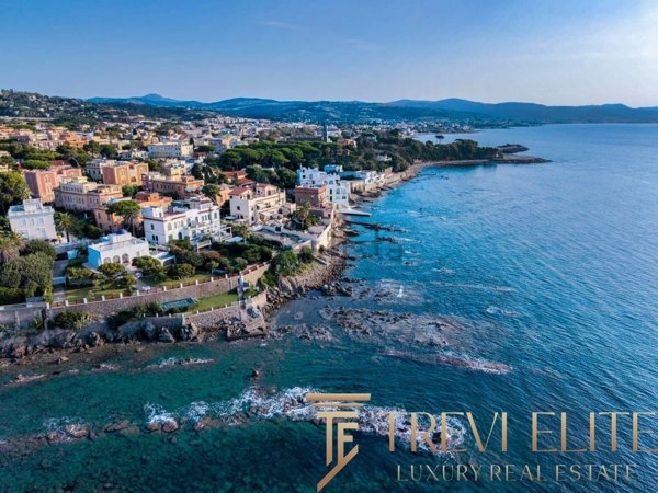casa indipendente in vendita a Santa Marinella