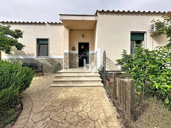 casa indipendente in vendita a Santa Marinella
