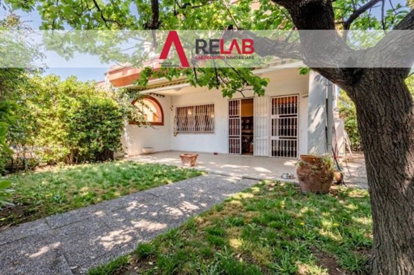 casa indipendente in vendita a Santa Marinella