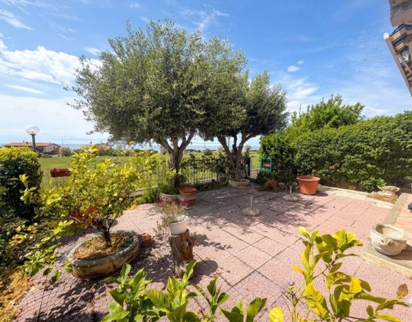 appartamento in vendita a Santa Marinella