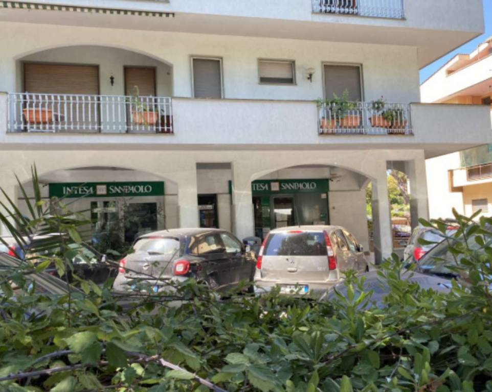 negozio in vendita a Santa Marinella in zona Santa Severa