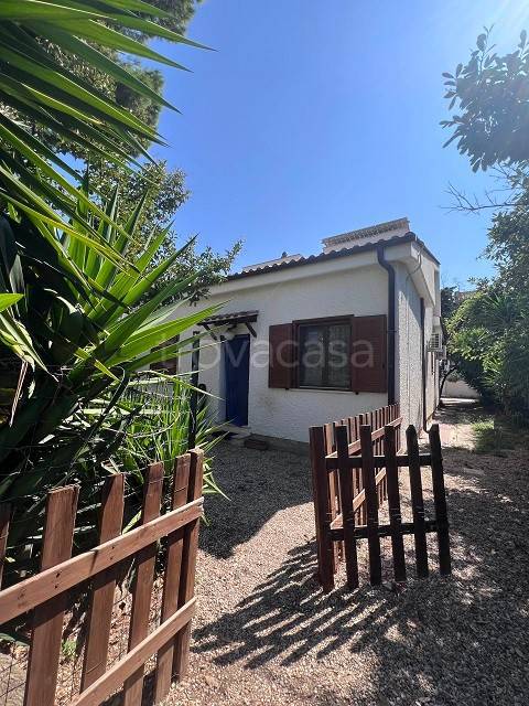 casa indipendente in vendita a Santa Marinella