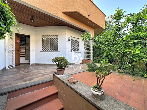 casa indipendente in vendita a Santa Marinella