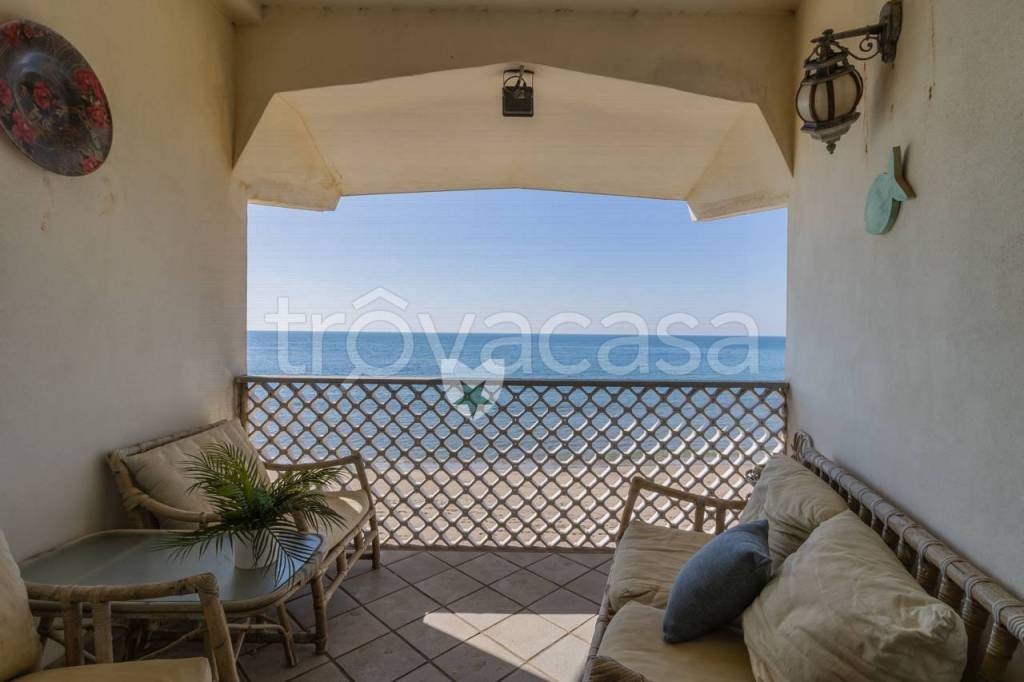 casa indipendente in vendita a Santa Marinella