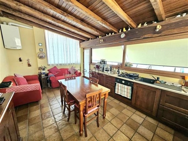 casa indipendente in vendita a Santa Marinella
