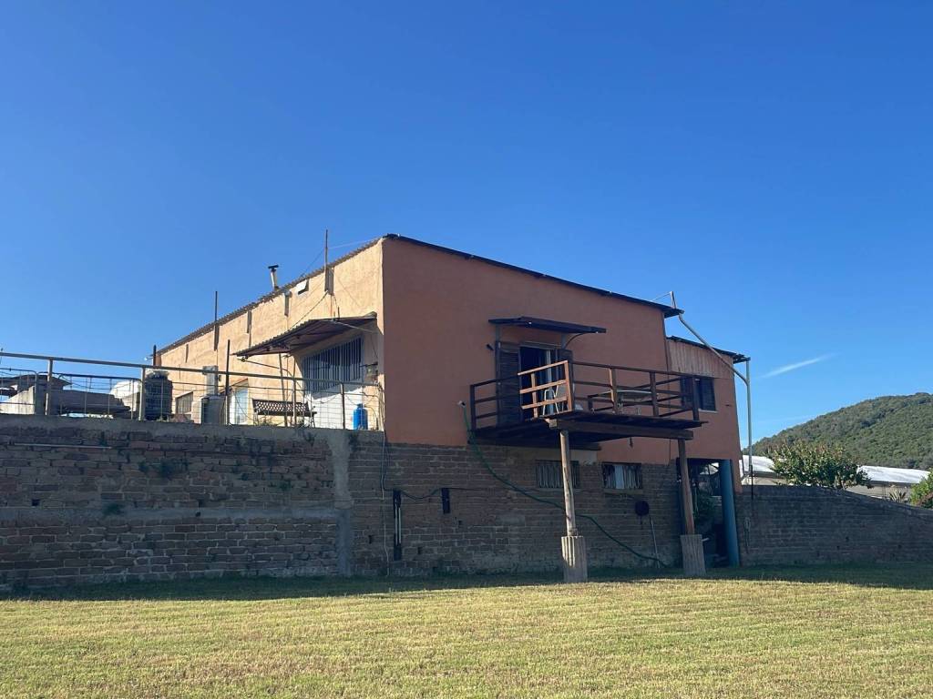 casa indipendente in vendita a Santa Marinella
