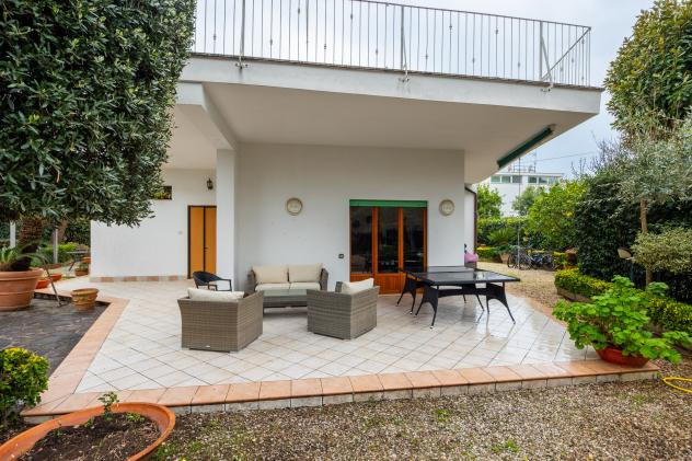 casa indipendente in vendita a Santa Marinella in zona Santa Severa
