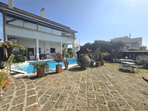casa indipendente in vendita a Santa Marinella