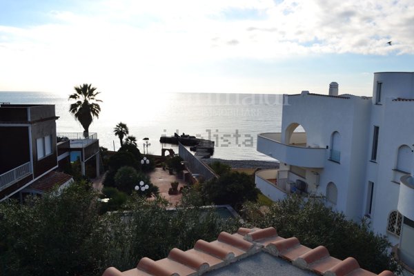 casa indipendente in vendita a Santa Marinella