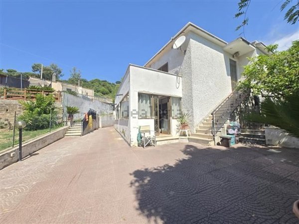 casa indipendente in vendita a Santa Marinella