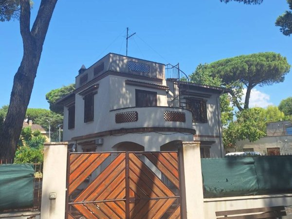 casa indipendente in vendita a Santa Marinella in zona Santa Severa