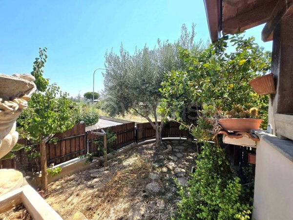 casa indipendente in vendita a Santa Marinella