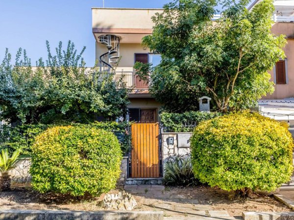 casa indipendente in vendita a Santa Marinella in zona Santa Severa