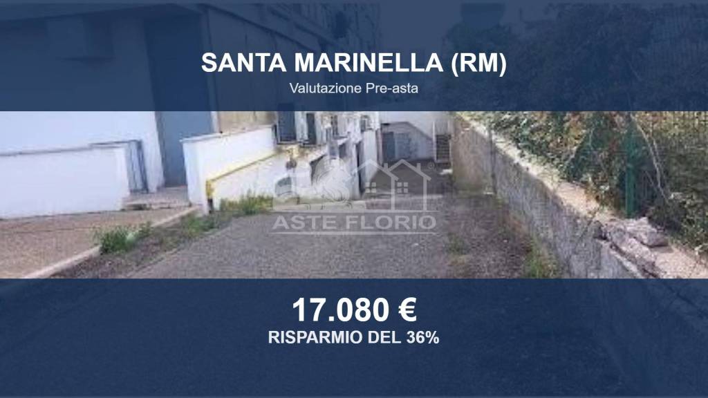 box auto in vendita a Santa Marinella