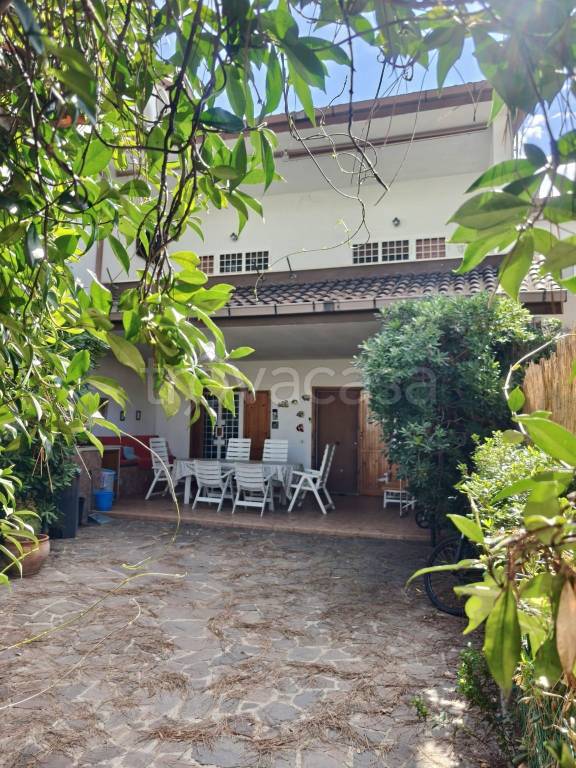casa indipendente in vendita a Santa Marinella in zona Santa Severa