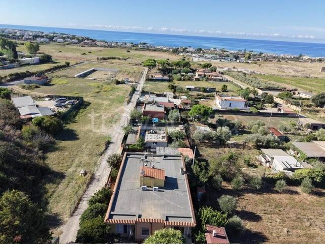 casa indipendente in vendita a Santa Marinella