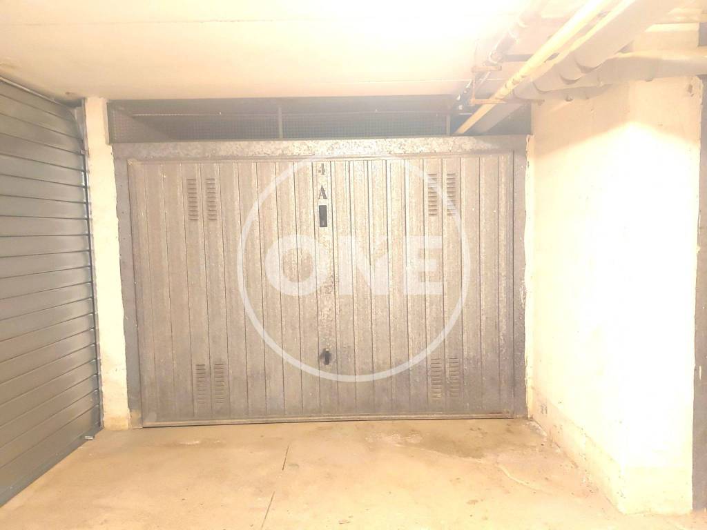 box auto in vendita a Santa Marinella