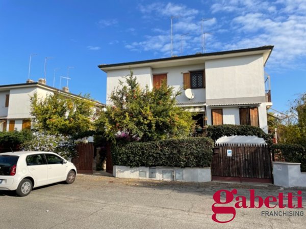 casa indipendente in vendita a Santa Marinella in zona Santa Severa