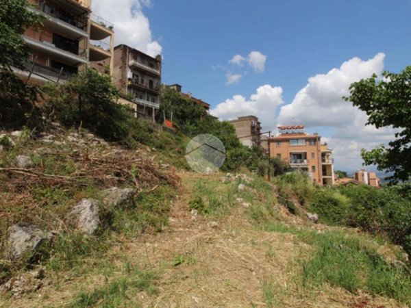 terreno edificabile in vendita a Sant'Angelo Romano