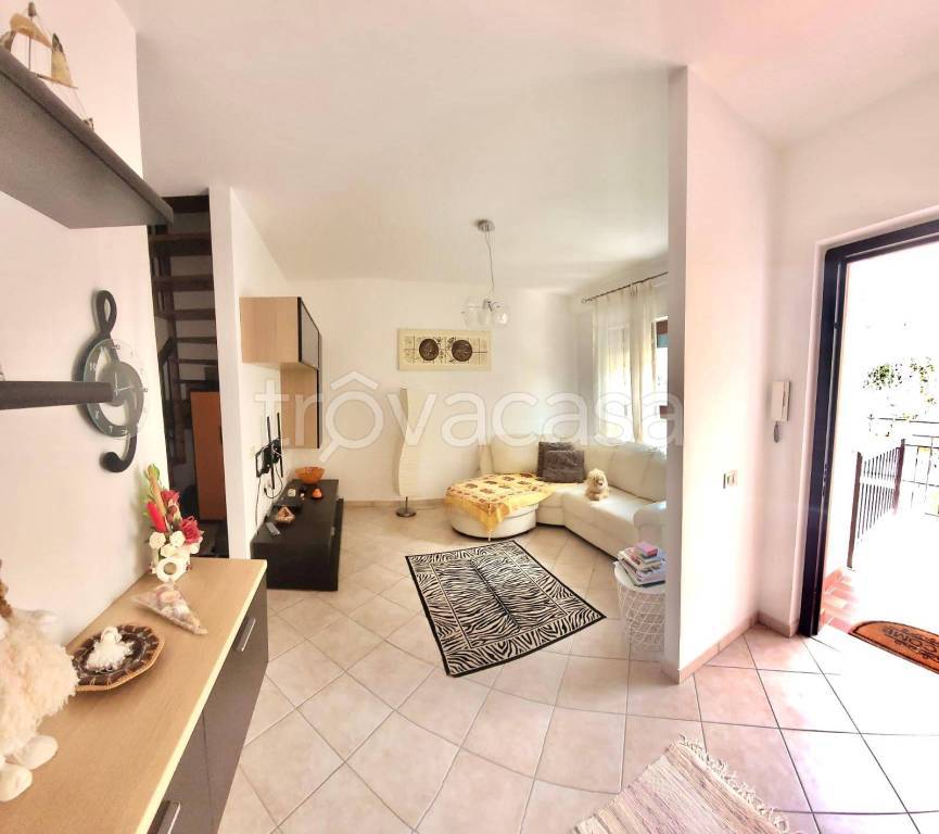 casa indipendente in vendita a Sant'Angelo Romano