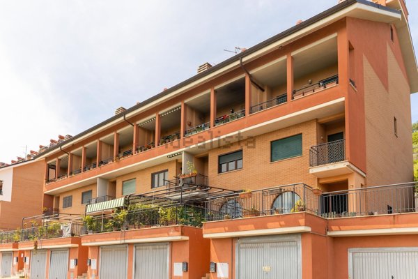 appartamento in vendita a Sant'Angelo Romano