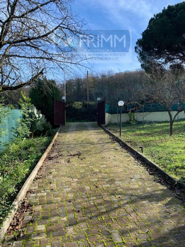 terreno agricolo in vendita a Sant'Angelo Romano