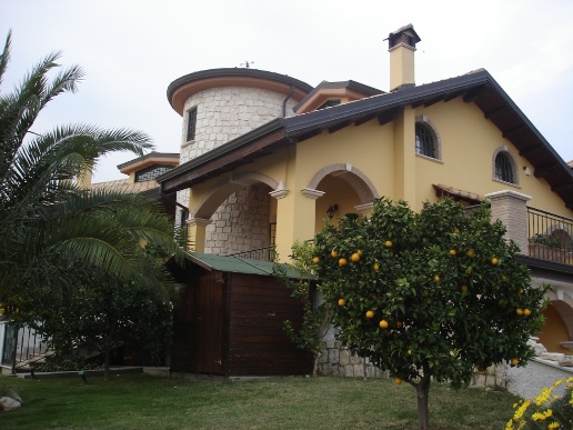 casa indipendente in vendita a Sant'Angelo Romano