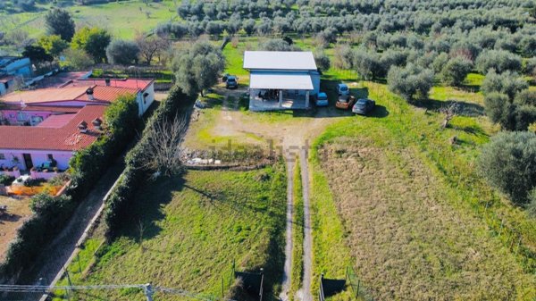 casa indipendente in vendita a Sant'Angelo Romano