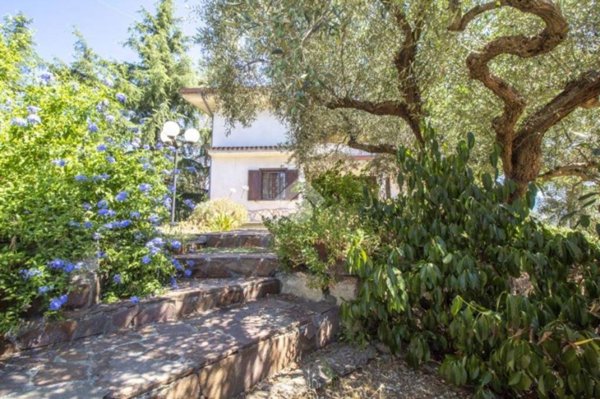 casa indipendente in vendita a Sant'Angelo Romano