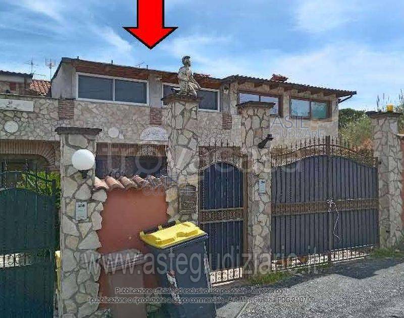 casa indipendente in vendita a Sant'Angelo Romano