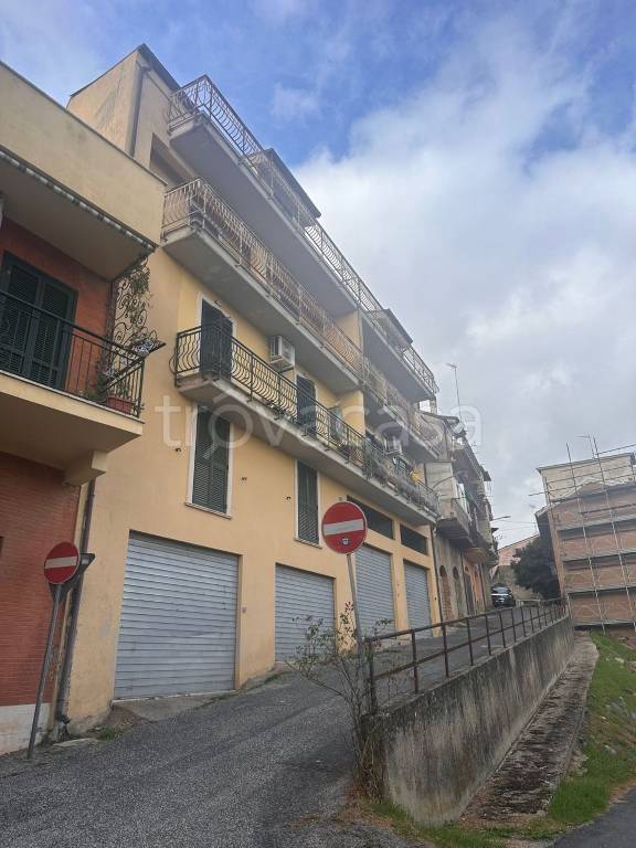 appartamento in vendita a Sant'Angelo Romano