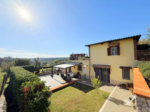 casa indipendente in vendita a Sant'Angelo Romano
