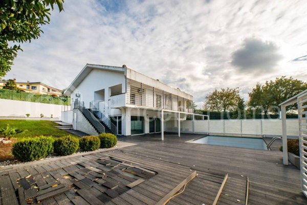 casa indipendente in vendita a Sant'Angelo Romano