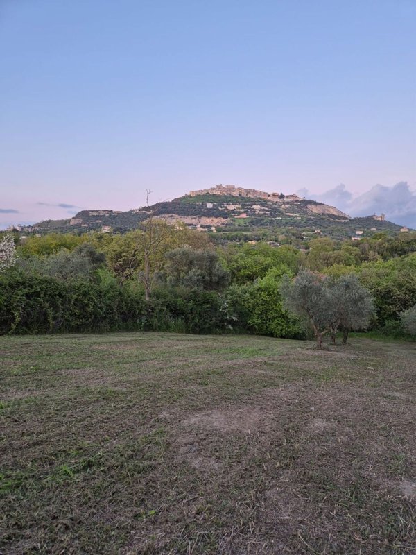 terreno edificabile in vendita a Sant'Angelo Romano