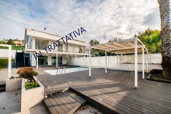 casa indipendente in vendita a Sant'Angelo Romano