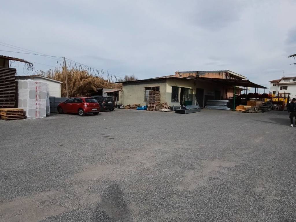 negozio in vendita a Sant'Angelo Romano