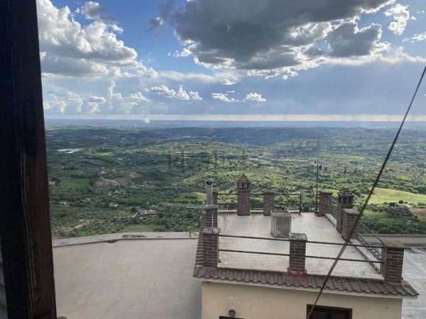 appartamento in vendita a Sant'Angelo Romano