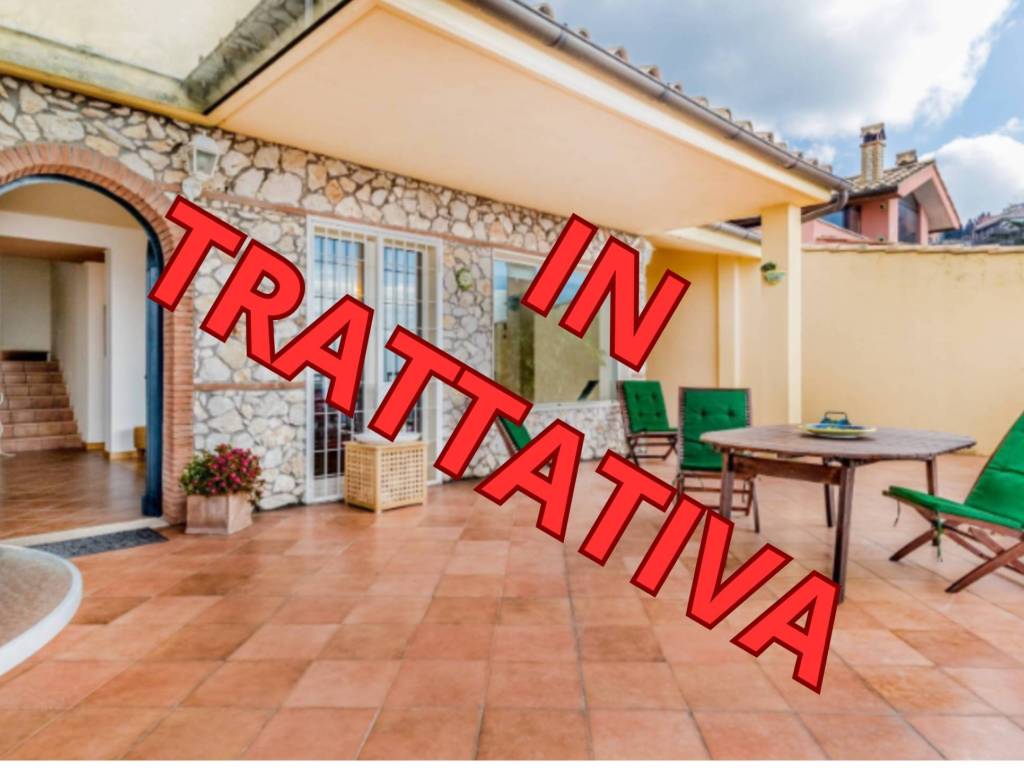 casa indipendente in vendita a Sant'Angelo Romano
