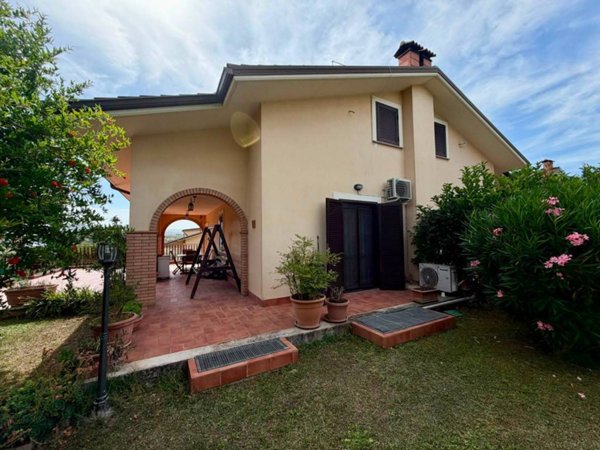 casa indipendente in vendita a Sant'Angelo Romano in zona Montardone